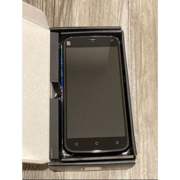 BLU J5L GSM Unlocked phone (32GB) - Black - Picture 3 of 5